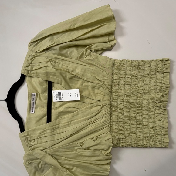 Abercrombie & Fitch Flutter Sleeve Smocked Waist Top - Picture 2 of 3